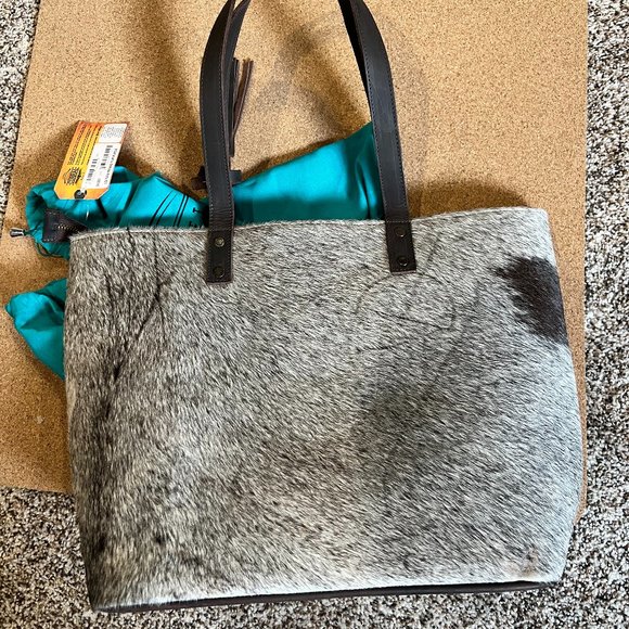 NWT Corral Boots Branded Hair-on Tote Bag 13T x 18W - Picture 2 of 9
